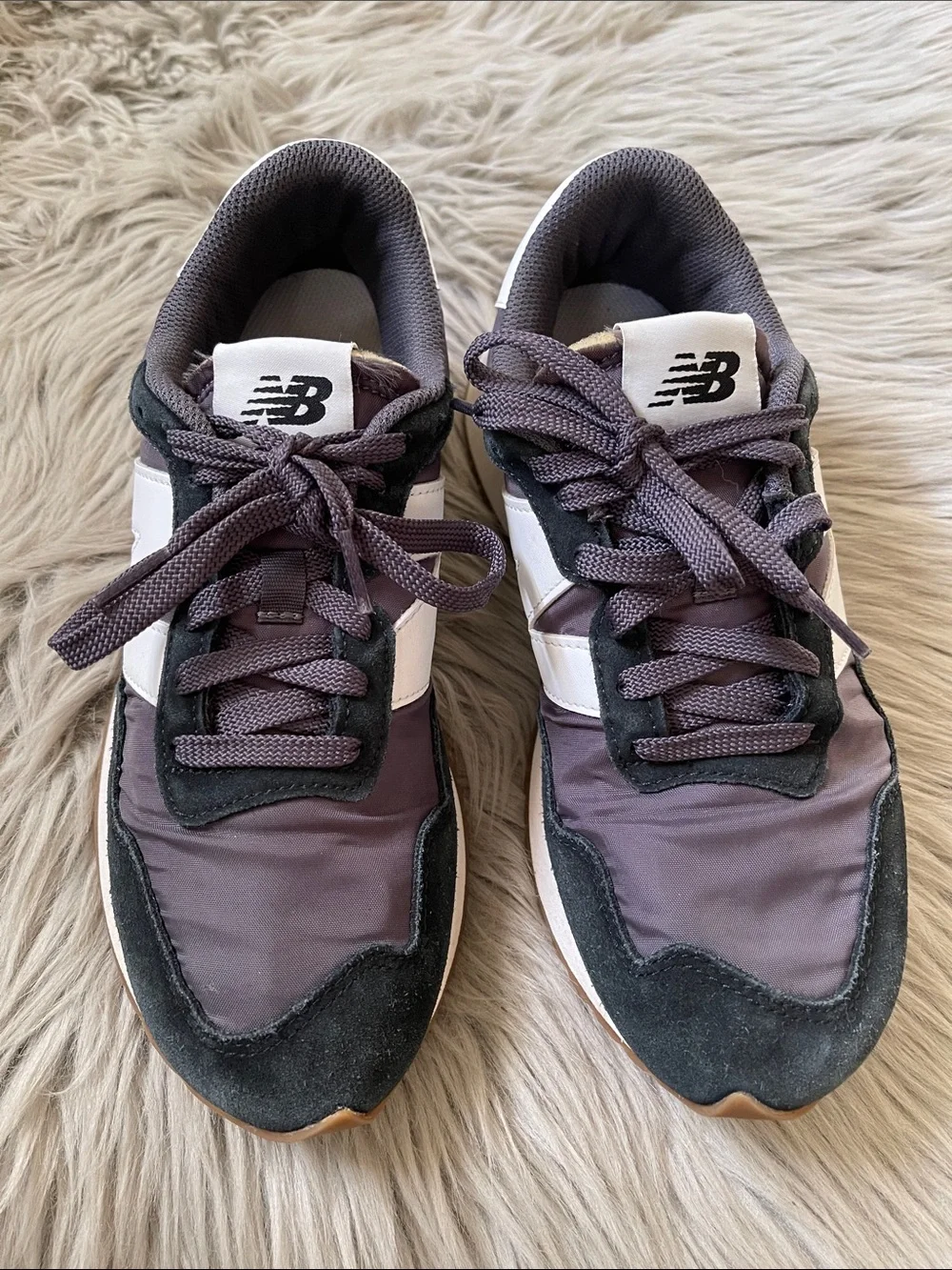 New Balance 237